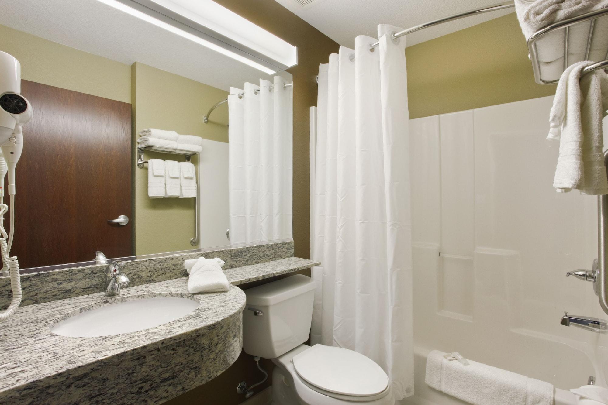 Microtel Inn & Suites By Wyndham Dickinson Habitación foto