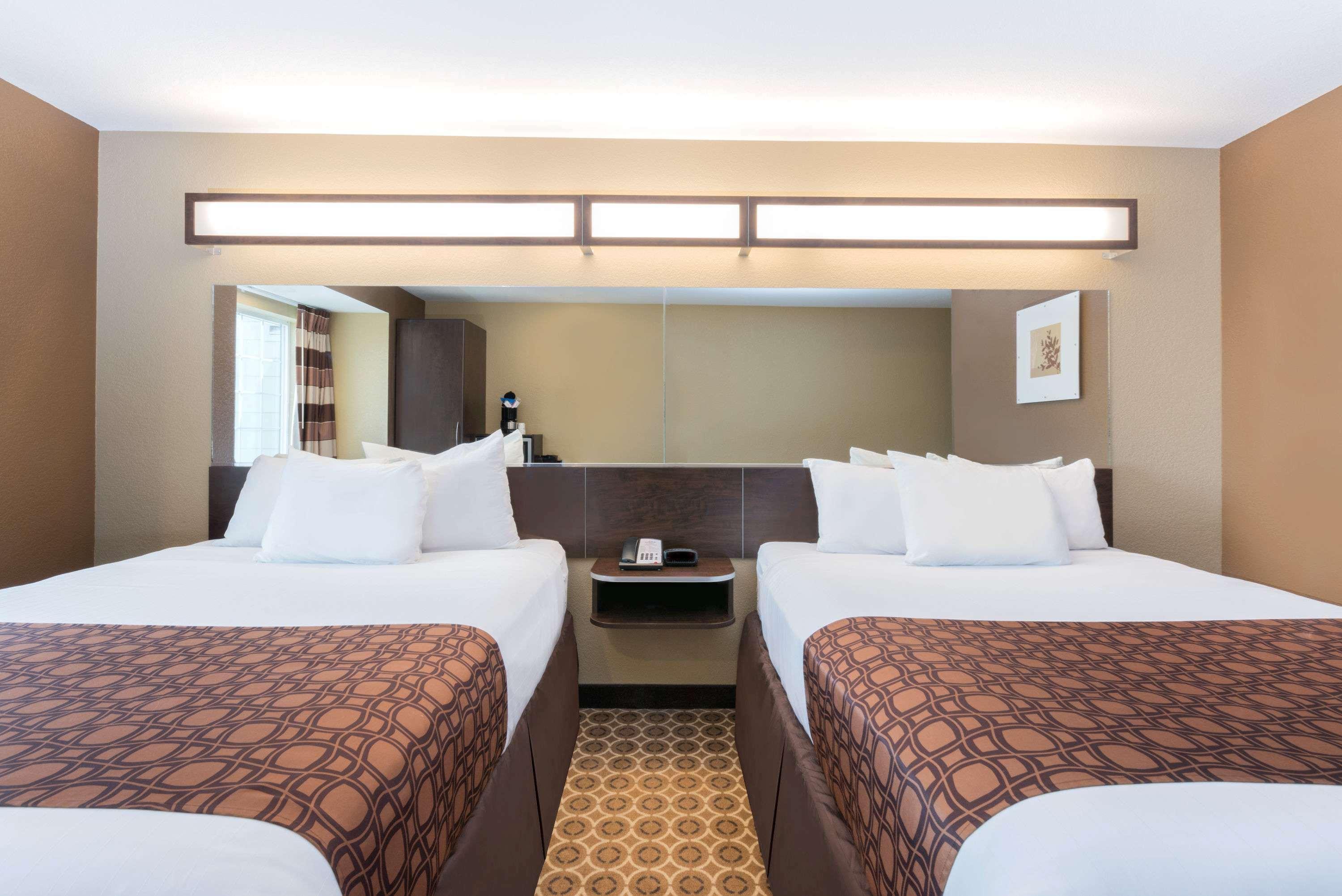 Microtel Inn & Suites By Wyndham Dickinson Exterior foto