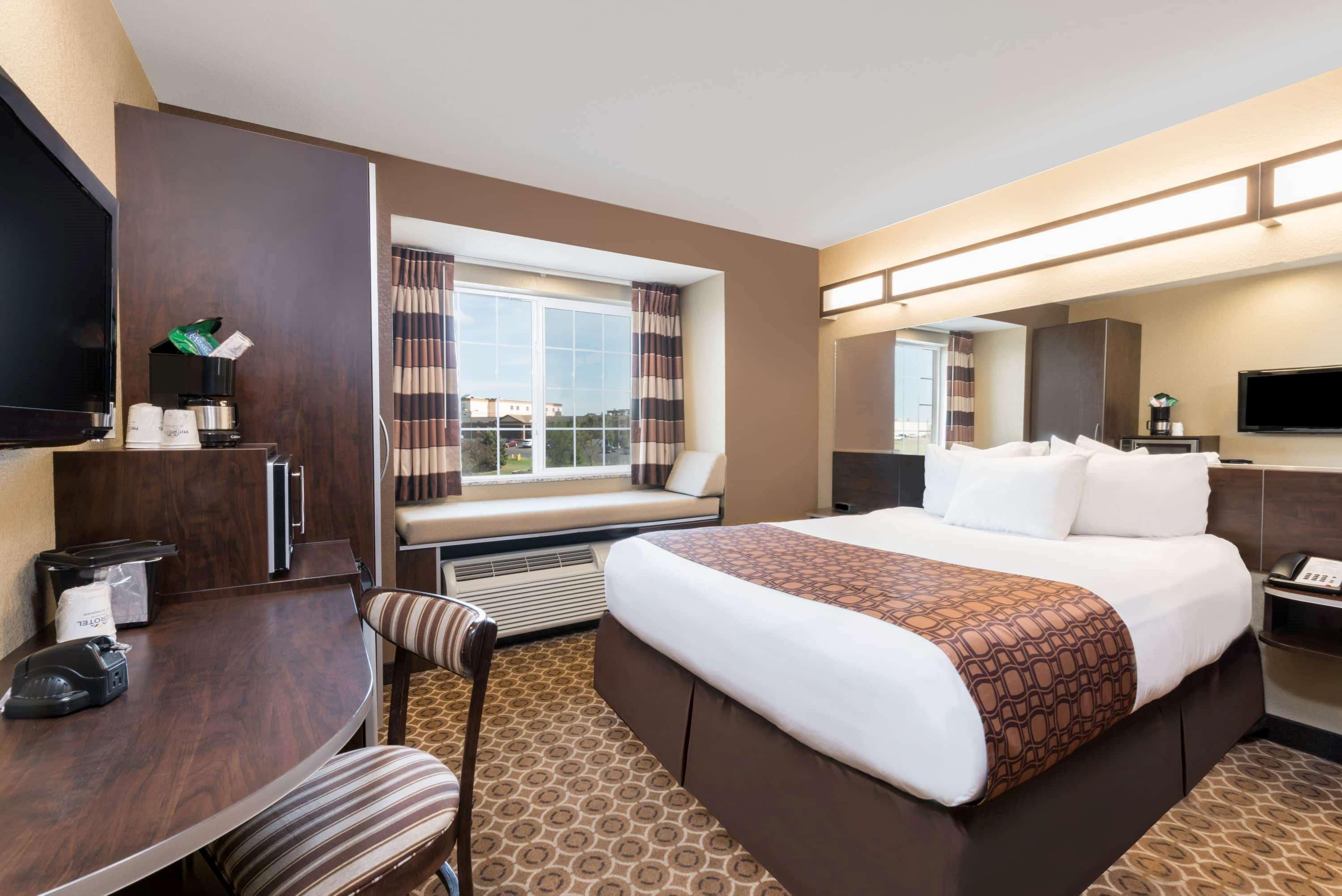 Microtel Inn & Suites By Wyndham Dickinson Exterior foto